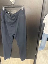 Load image into Gallery viewer, Lulu Lemon Pants Size 3XL 2213
