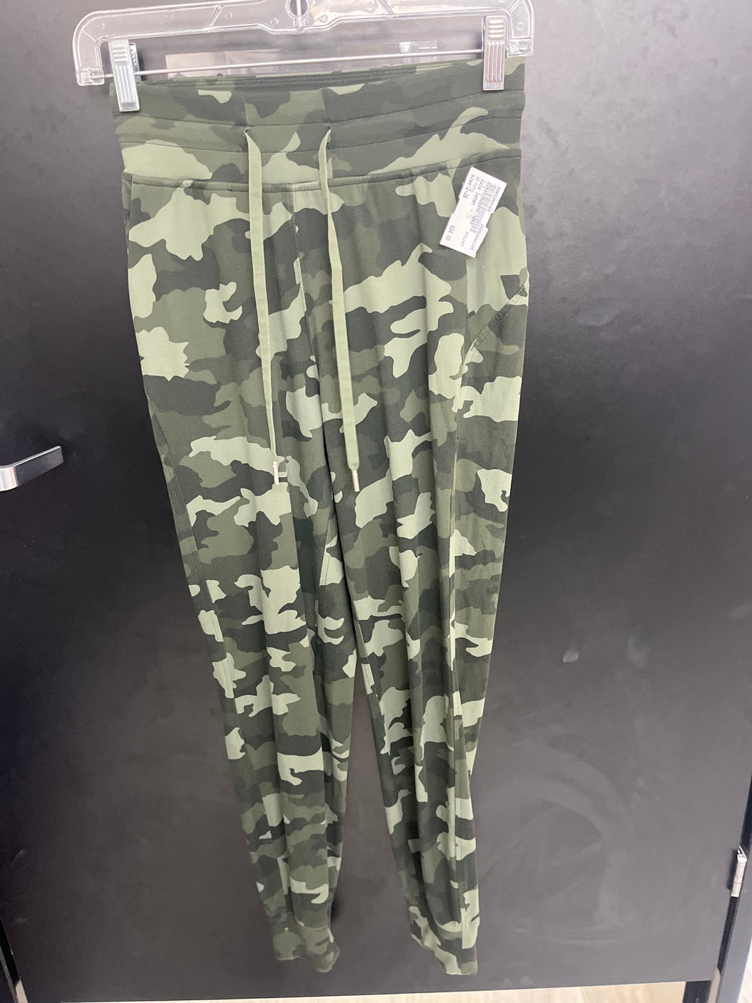 Lulu Lemon Athletic Pants Size 2 (26)