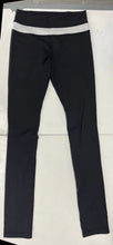 Load image into Gallery viewer, Lulu Lemon Athletic Pants Size Extra Small
