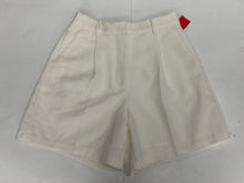 Load image into Gallery viewer, Abercrombie &amp; Fitch Shorts Size Small
