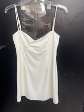 Load image into Gallery viewer, Hellomolly Dress Size Large
