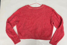 Load image into Gallery viewer, Kendall &amp; Kylie Sweater Size Medium
