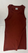 Load image into Gallery viewer, Athleta Athletic Top Size Small
