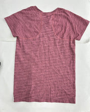 Load image into Gallery viewer, Athleta Athletic Top Size Extra Large
