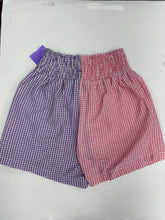 Load image into Gallery viewer, Princess Polly Shorts Size 4
